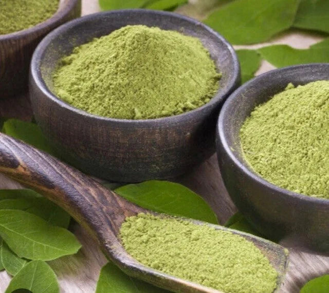 Beautiful Soursop Leaf Powder